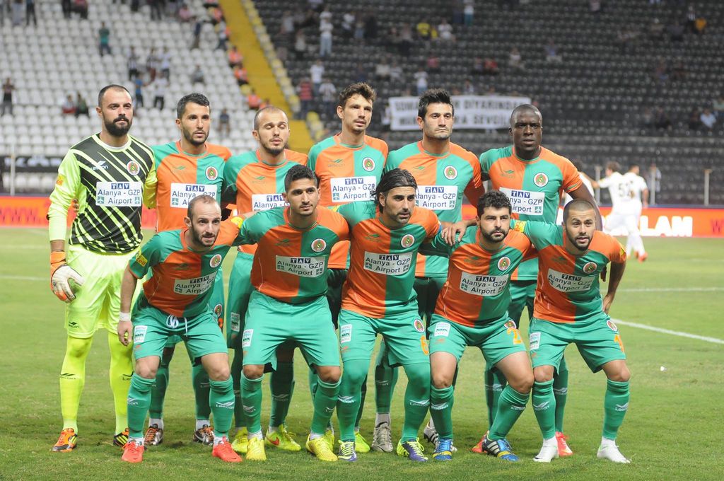 En ?yi 5 Türk Futbol Kulübü